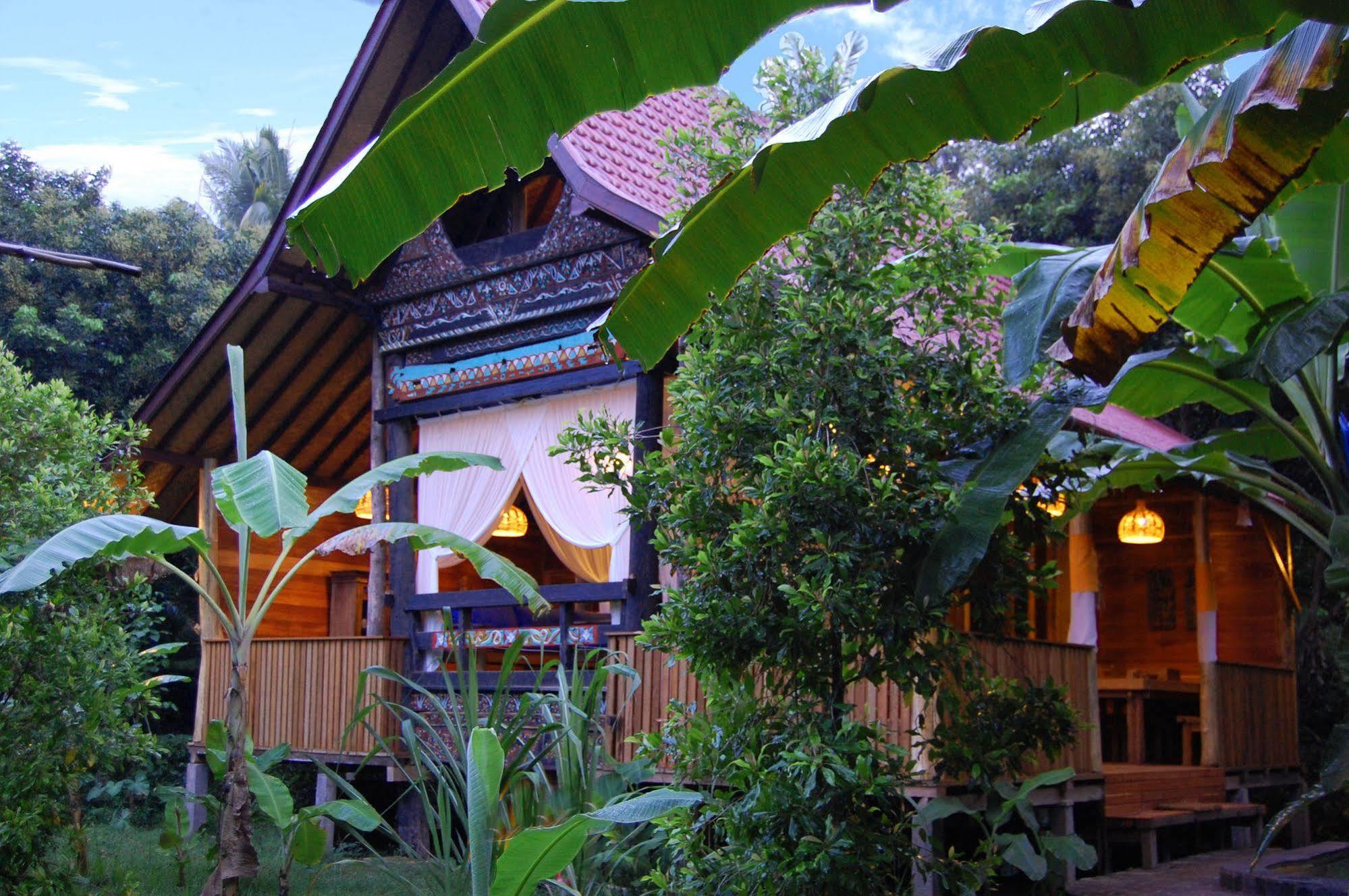 Indo Rumah Zengarden Buleleng  Luaran gambar
